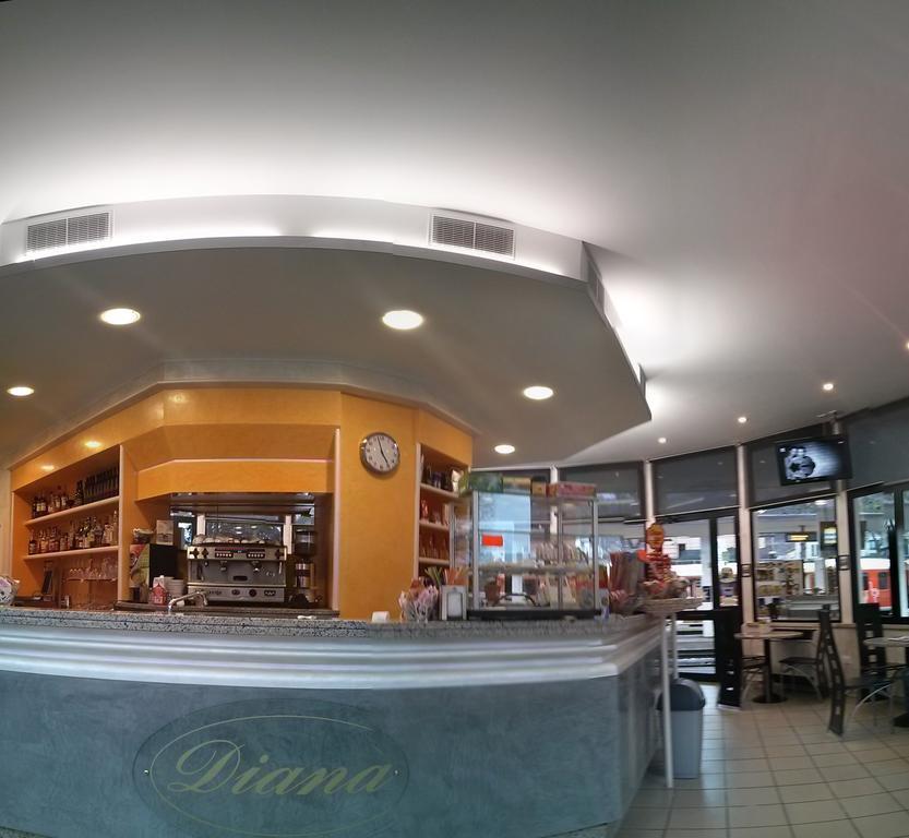 Locanda Diana Изео Екстериор снимка